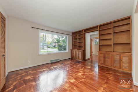 210 South Gladstone Avenue Aurora IL 60506