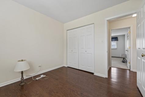 1253 Reading Court Wheaton IL 60189