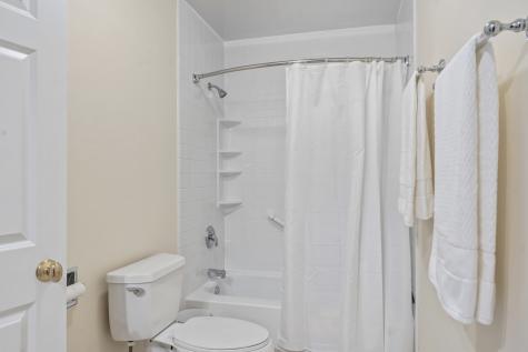 1253 Reading Court Wheaton IL 60189