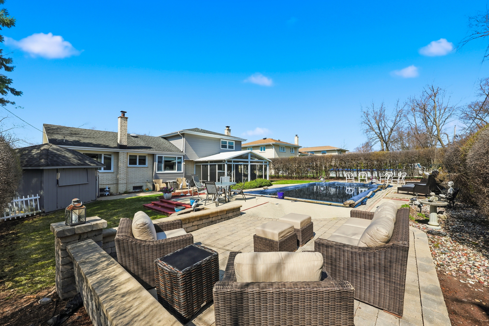 715 Pinecroft Drive Roselle IL 60172