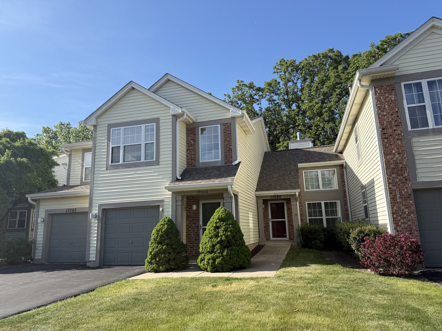 17080 West Cunningham Court Libertyville IL 60048