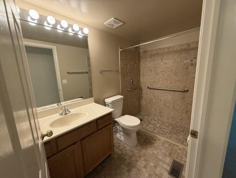 17080 West Cunningham Court Libertyville IL 60048
