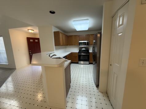 17080 West Cunningham Court Libertyville IL 60048
