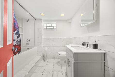 57 West 78th Place Chicago IL 60620