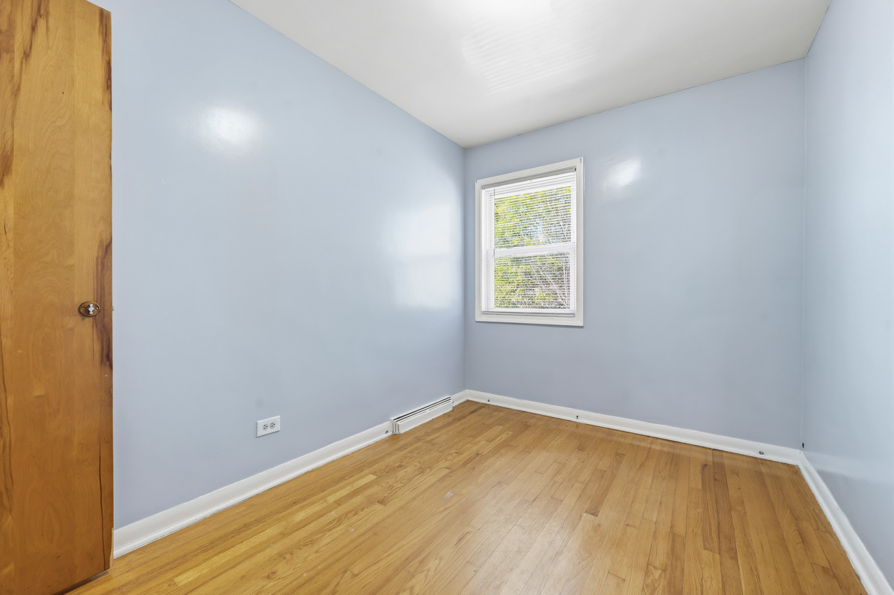 7843 South Yates Boulevard Chicago IL 60649