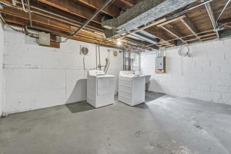 7843 South Yates Boulevard Chicago IL 60649
