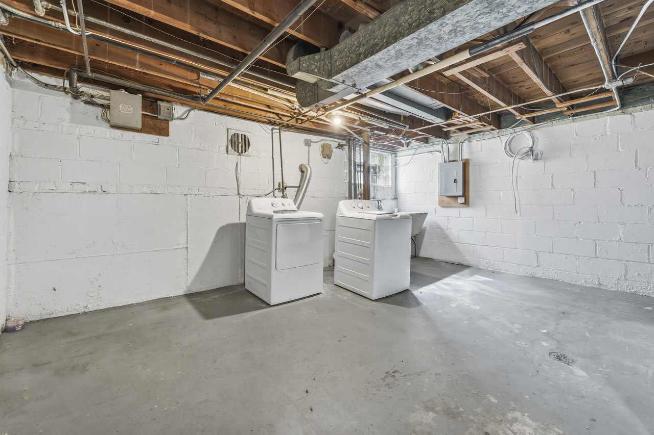 7843 South Yates Boulevard Chicago IL 60649