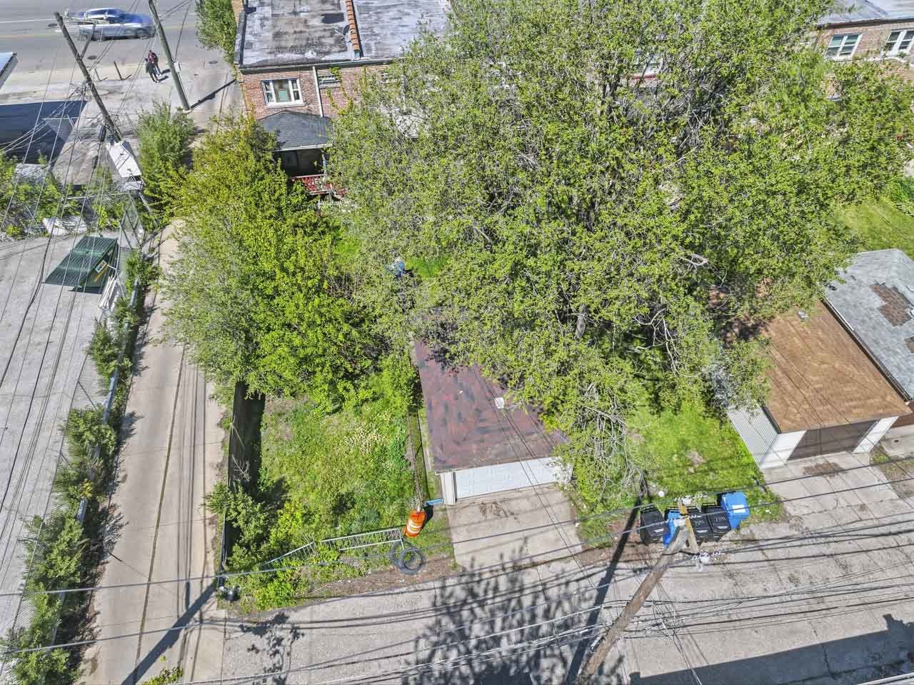 7843 South Yates Boulevard Chicago IL 60649