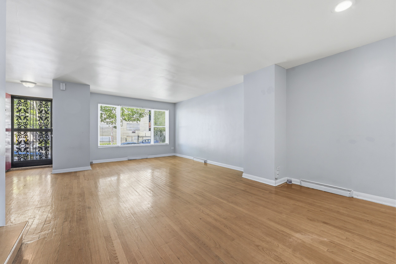 7843 South Yates Boulevard Chicago IL 60649