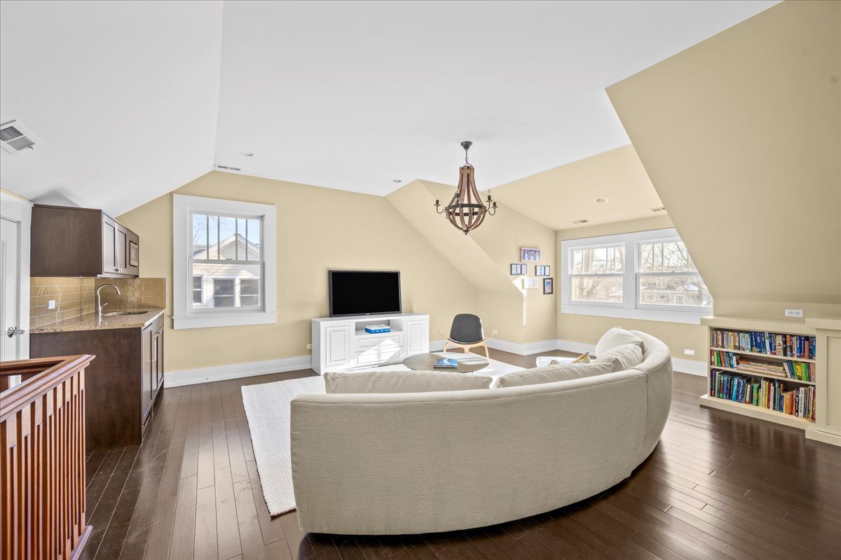 412 Central Avenue Wilmette IL 60091