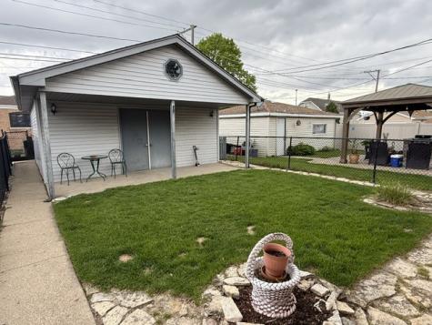 5804 West 59th Street Chicago IL 60638