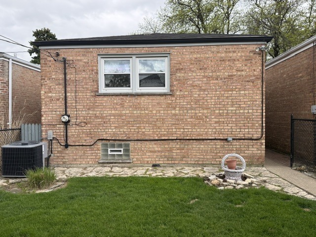 5804 West 59th Street Chicago IL 60638