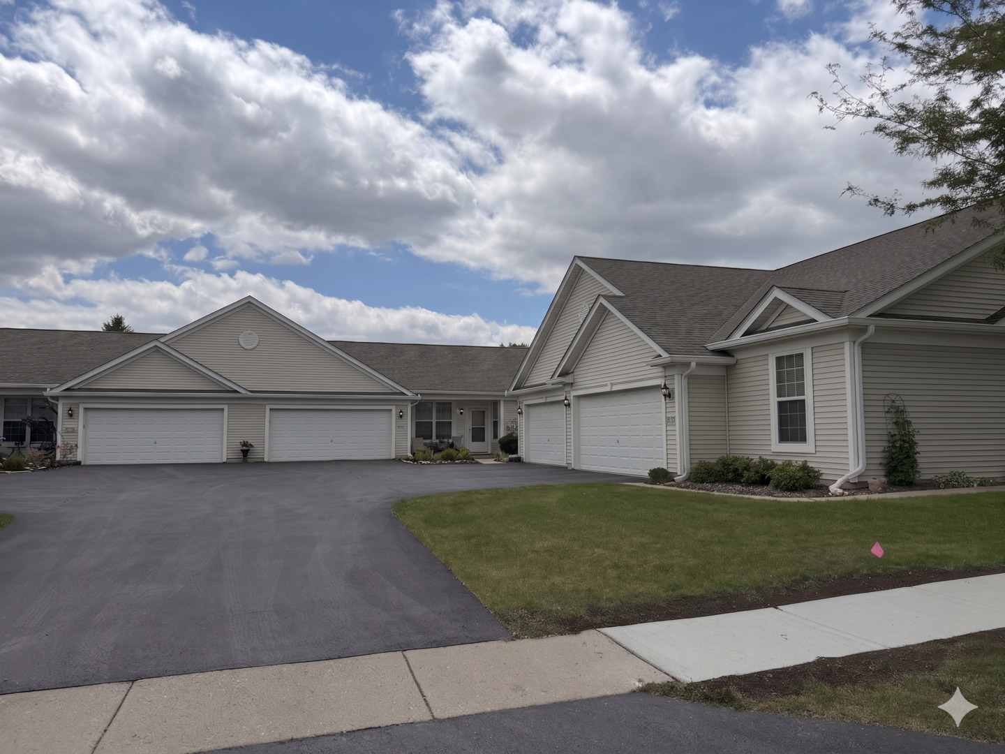 14045 Moraine Hills Drive Huntley IL 60142