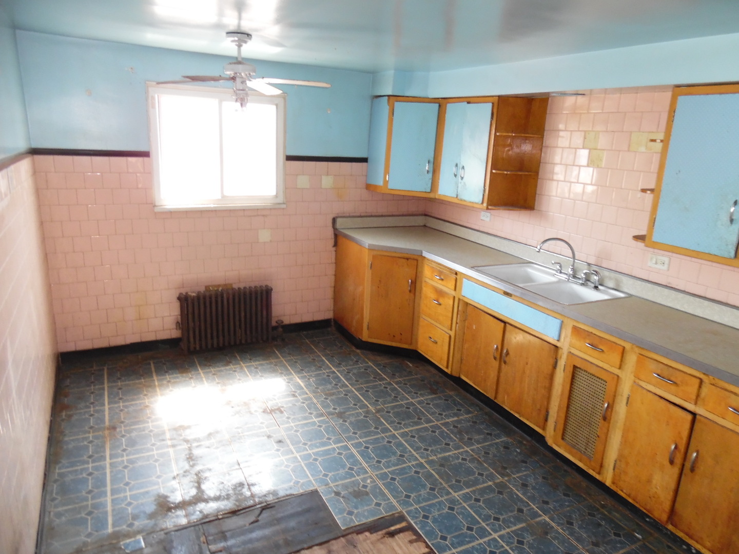 8211 South Morgan Street Chicago IL 60620