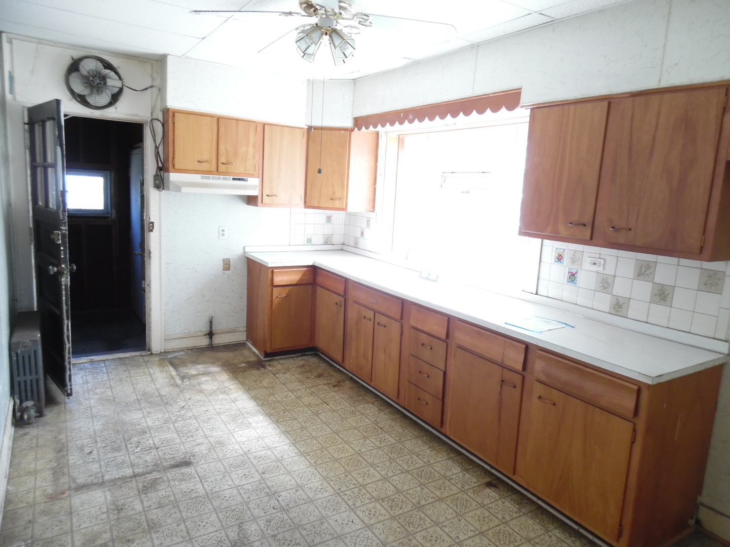 8211 South Morgan Street Chicago IL 60620