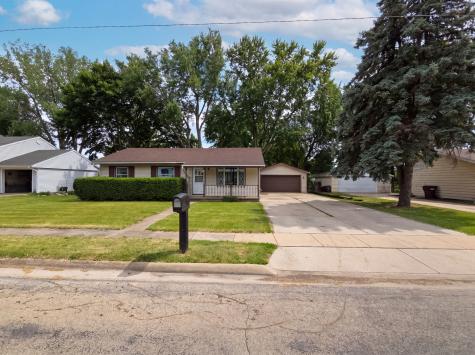 400 Phyllis Avenue SE Rochelle IL 61068
