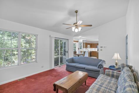 6 Dartmouth Court Streamwood IL 60107