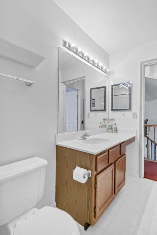 6 Dartmouth Court Streamwood IL 60107