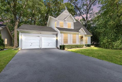 6 Dartmouth Court Streamwood IL 60107