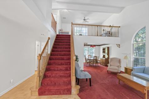 6 Dartmouth Court Streamwood IL 60107