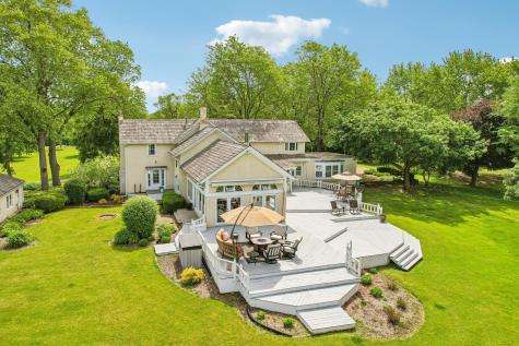 62 Dundee Lane Barrington IL 60010
