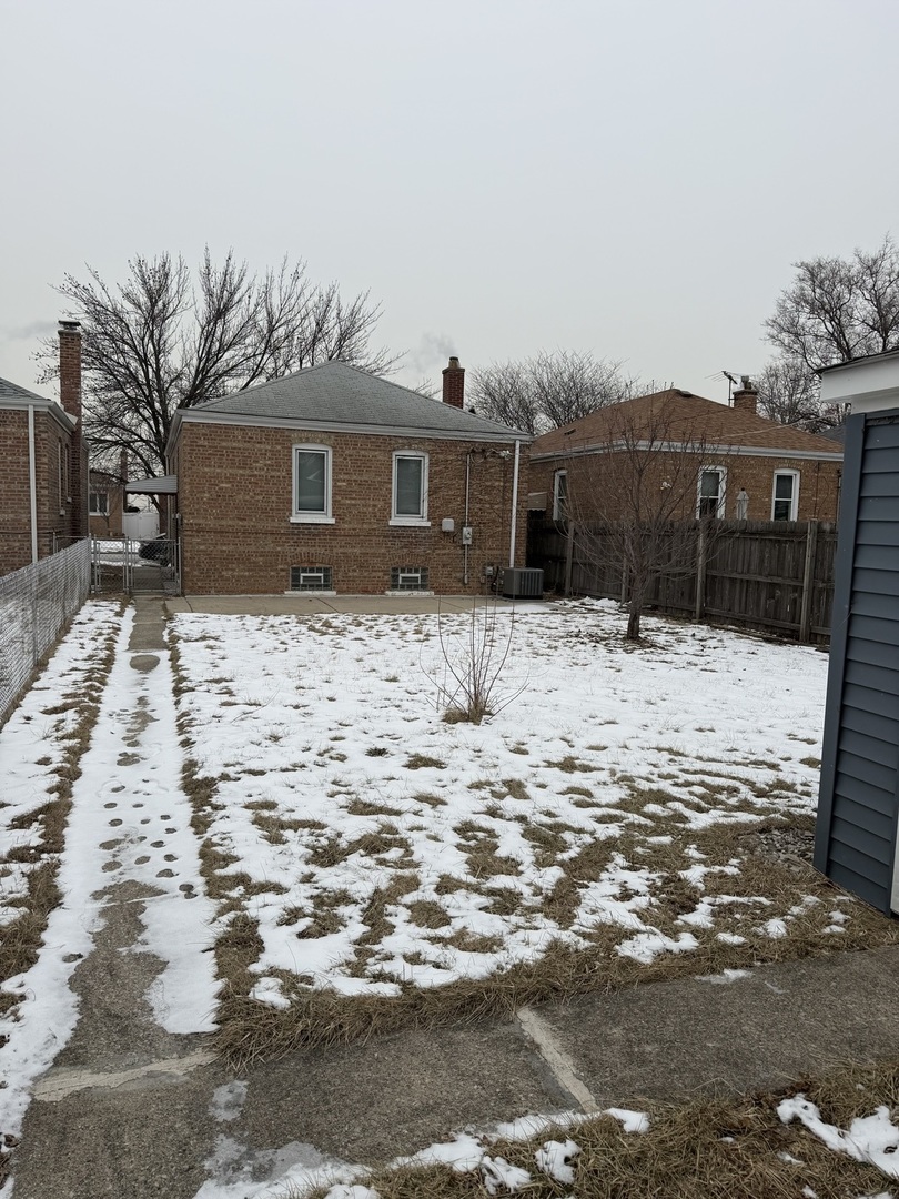 5423 West 63rd Place Chicago IL 60638