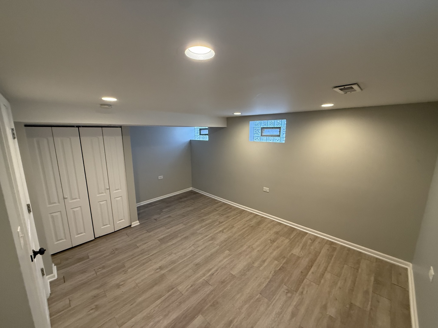 5423 West 63rd Place Chicago IL 60638