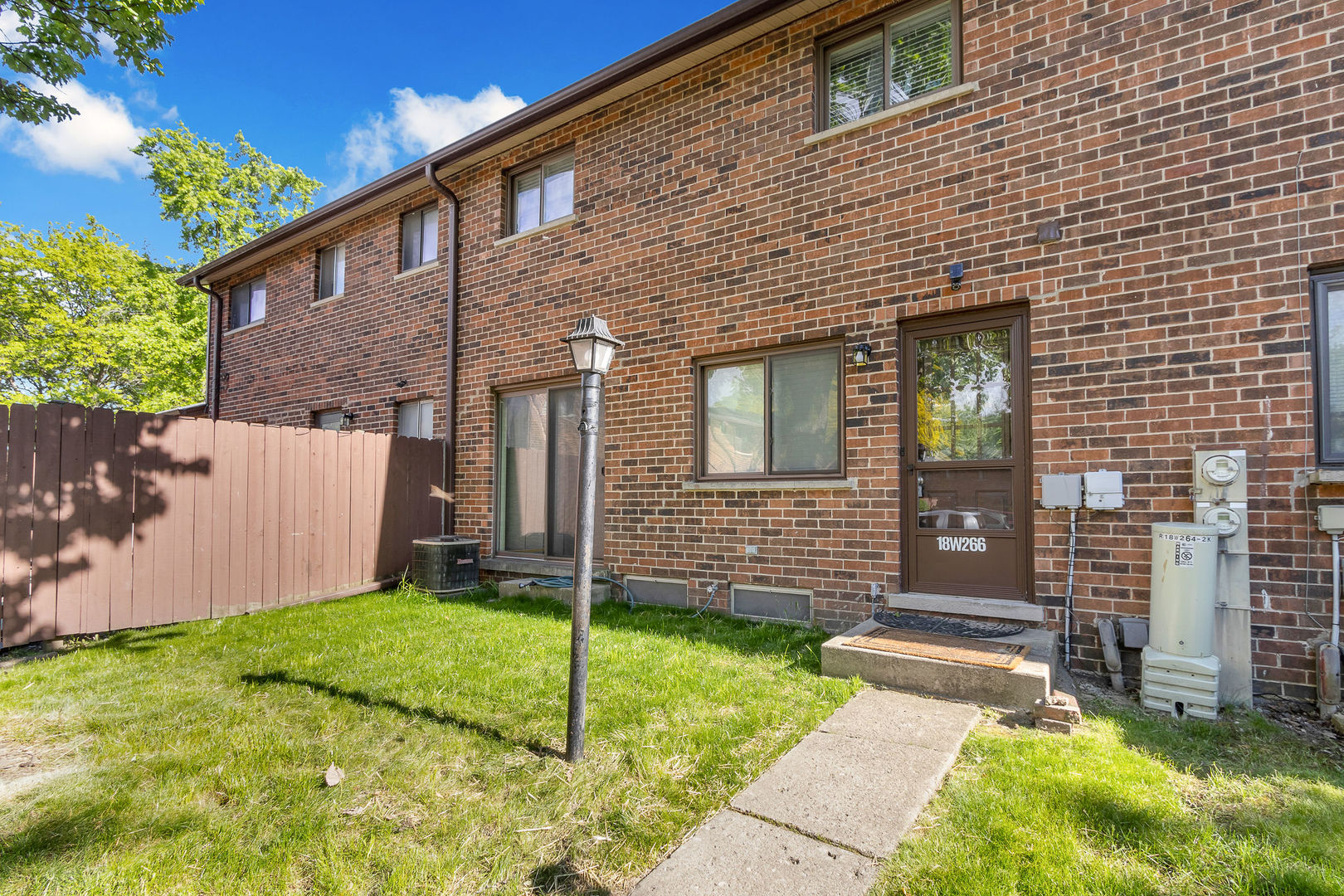 18w266 Knollwood Lane Villa Park IL 60181