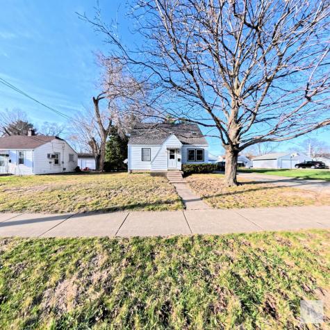 206 East 4th Street Streator IL 61364