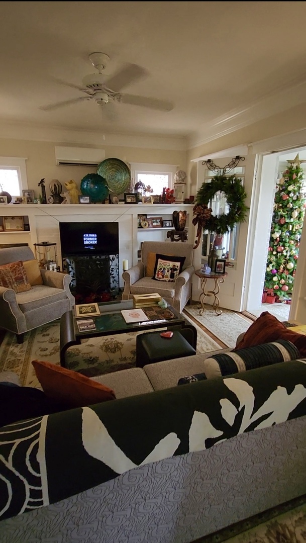 7822 South Throop Street Chicago IL 60620