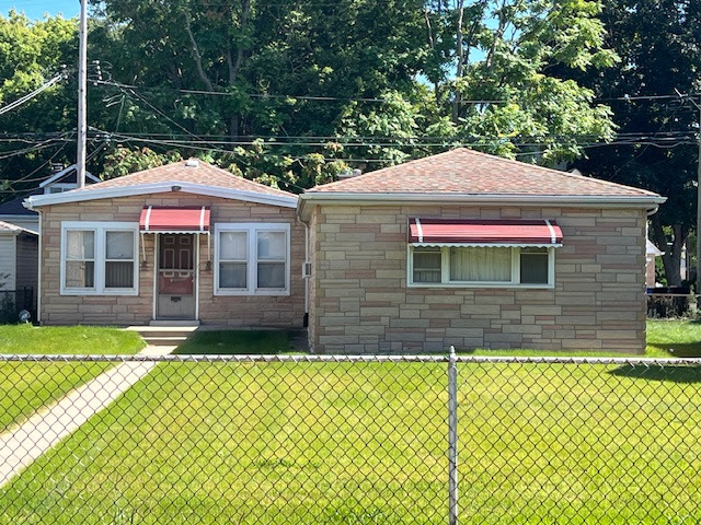 8351 South Cregier Avenue Chicago IL 60617