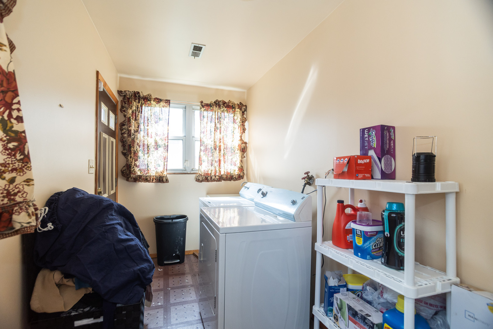 8351 South Cregier Avenue Chicago IL 60617