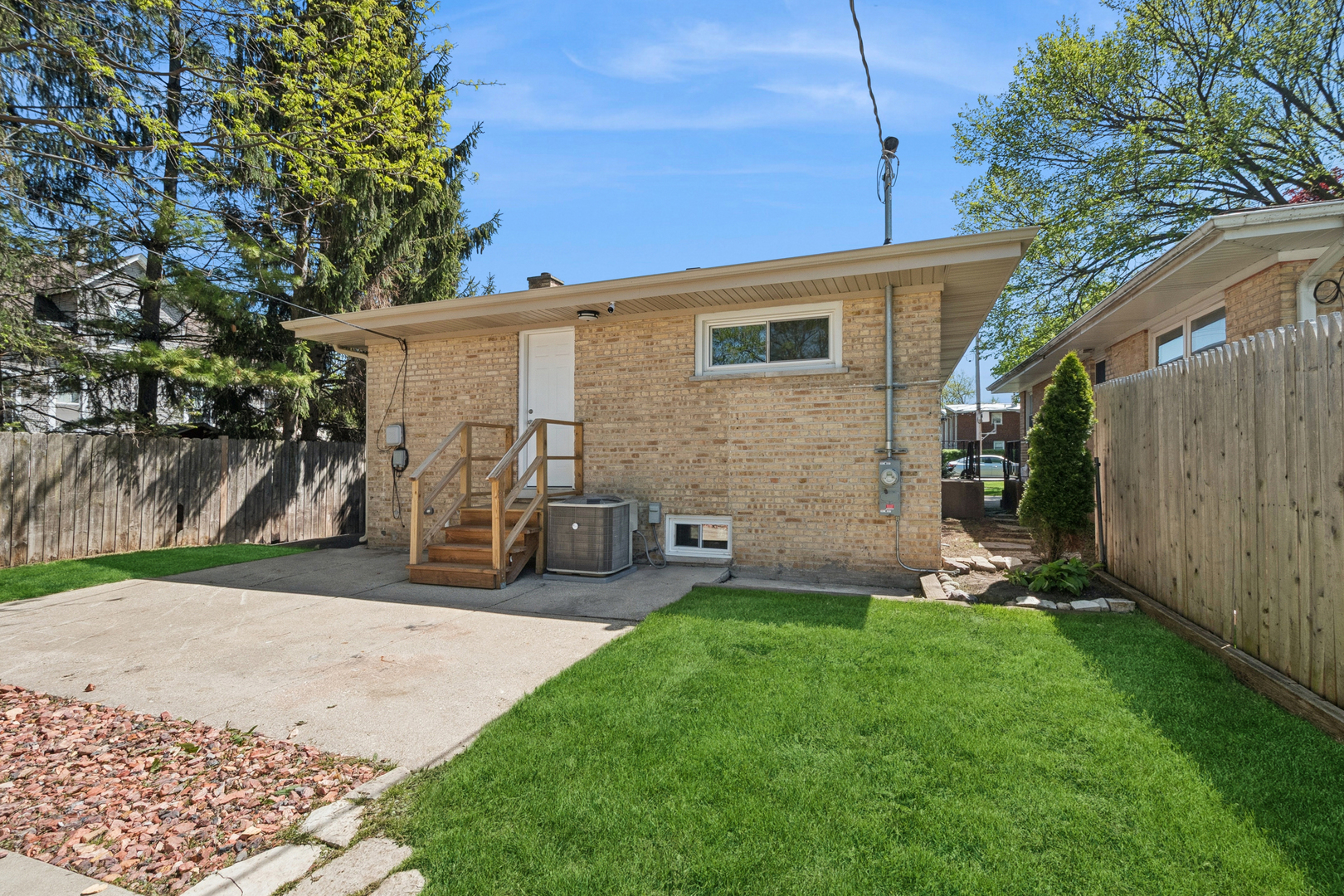 625 Hibbard Road Wilmette IL 60091