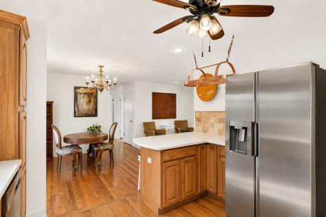 405 Thomas Drive Sycamore IL 60178