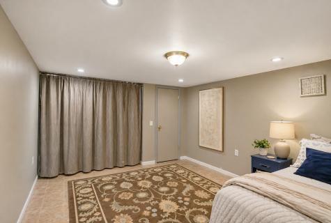 405 Thomas Drive Sycamore IL 60178