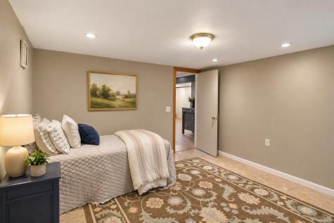 405 Thomas Drive Sycamore IL 60178