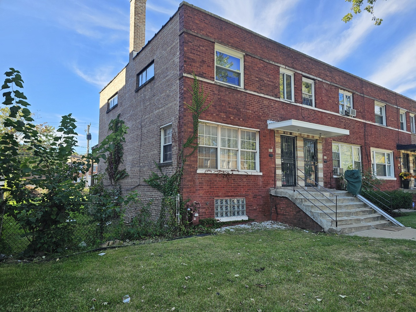 8610 South Ingleside Avenue Chicago IL 60619