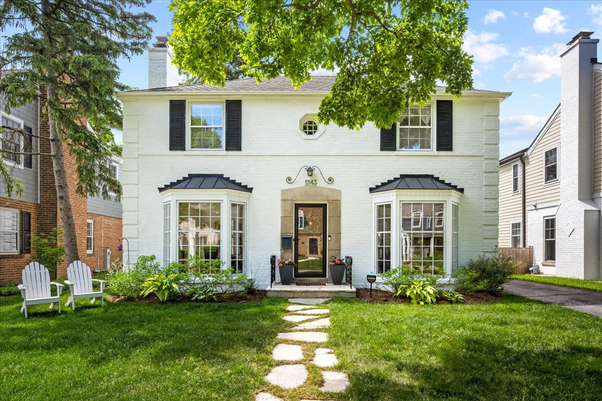 1943 Greenwood Avenue Wilmette IL 60091