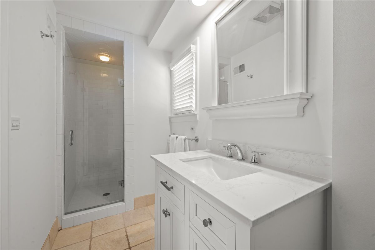 1943 Greenwood Avenue Wilmette IL 60091