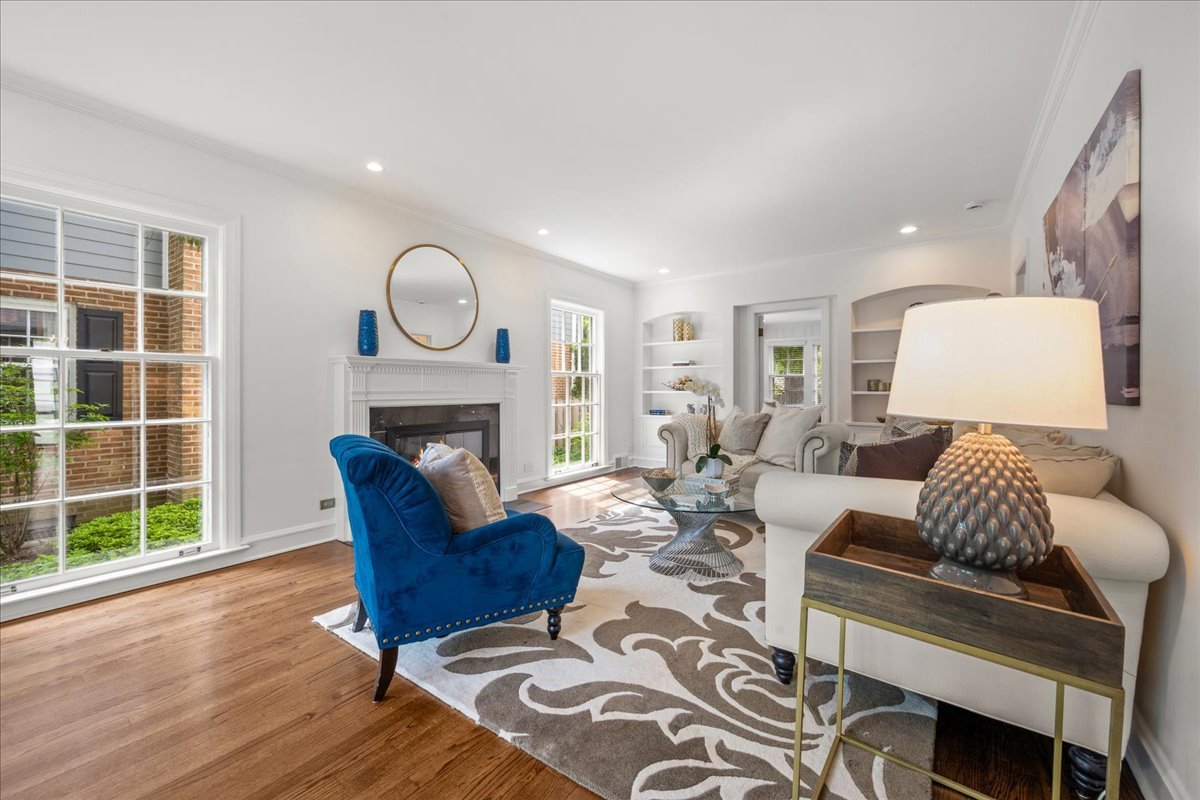 1943 Greenwood Avenue Wilmette IL 60091