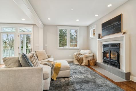 721 Meadow Lane Libertyville IL 60048