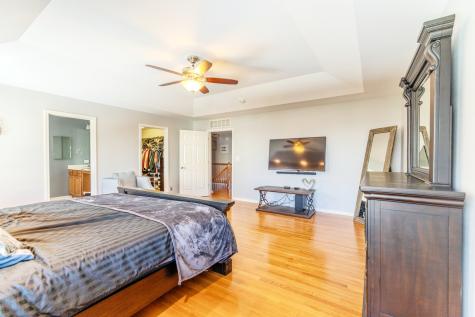 125 North Spruce Avenue Wood Dale IL 60191