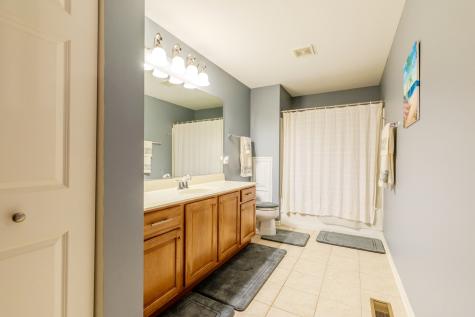 125 North Spruce Avenue Wood Dale IL 60191