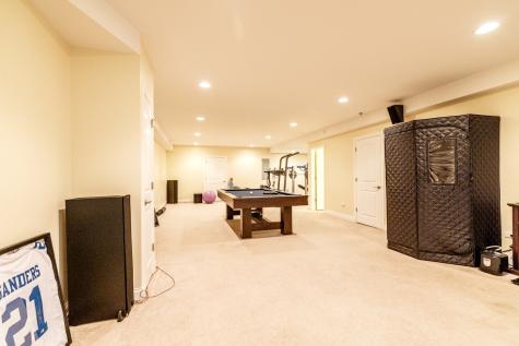 125 North Spruce Avenue Wood Dale IL 60191