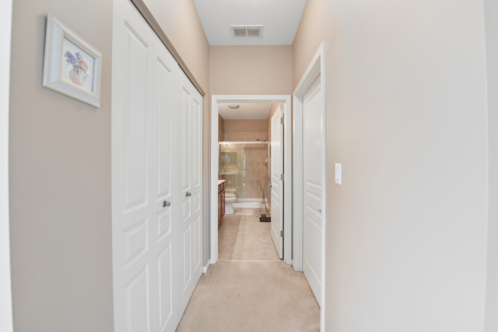 1104 Heathrow Lane Aurora IL 60502