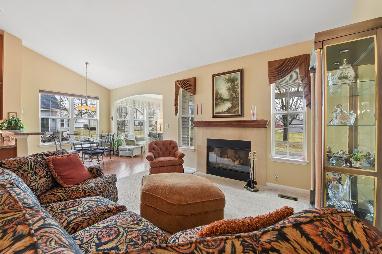 1104 Heathrow Lane Aurora IL 60502