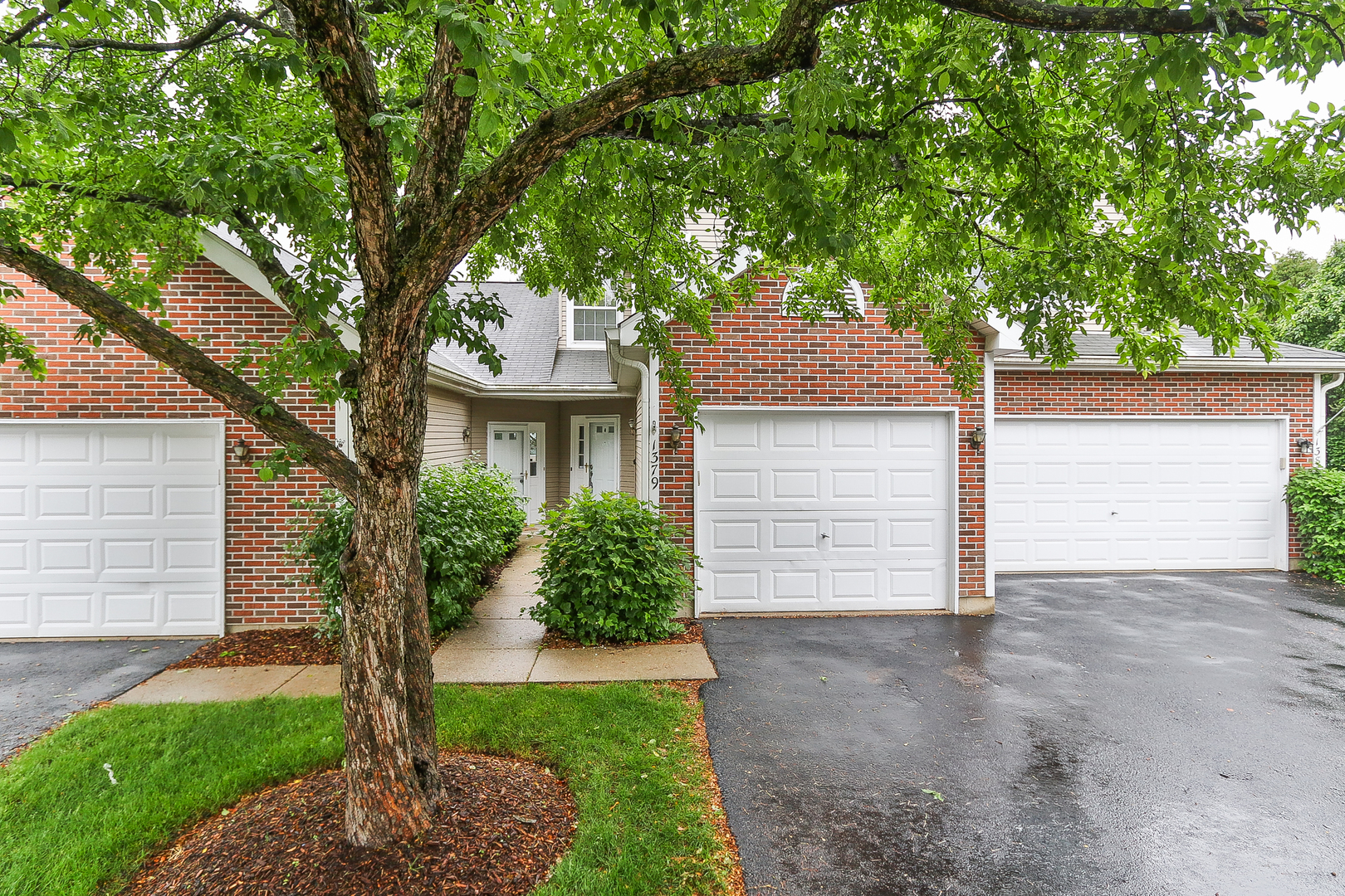 1379 Grandview Court Algonquin IL 60102
