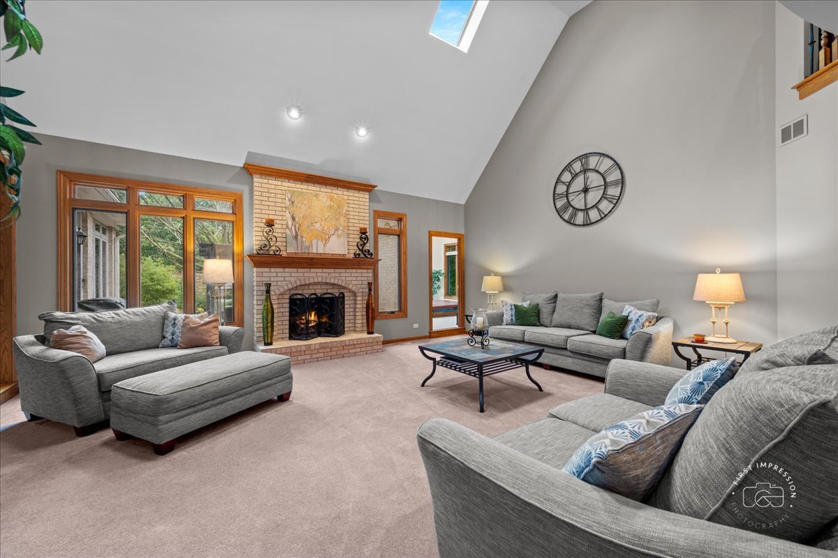 36 Oak Bluff Court Naperville IL 60565