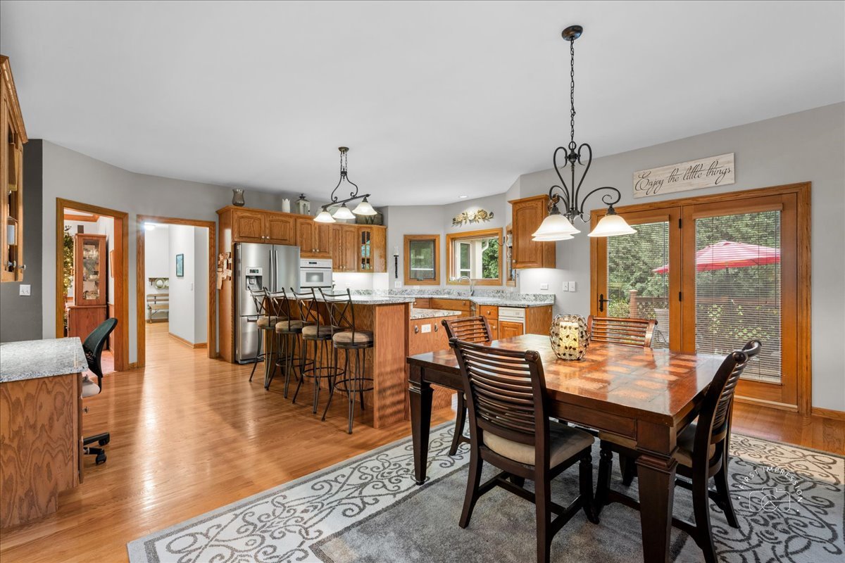 36 Oak Bluff Court Naperville IL 60565