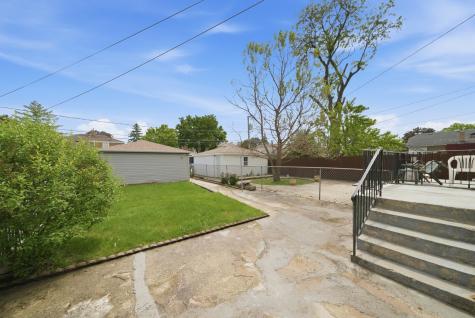 1619 North 19th Avenue Melrose Park IL 60160